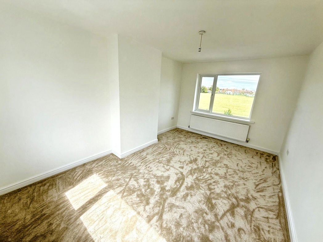 Property image 5 of 9