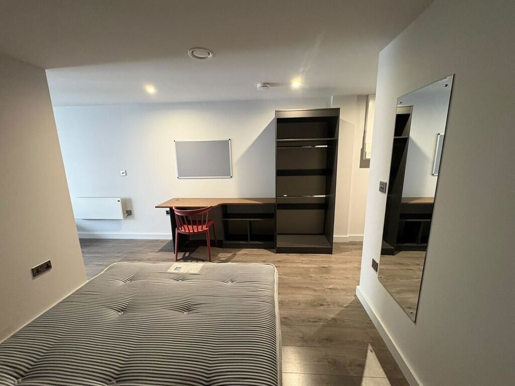 Property image 16 of 24