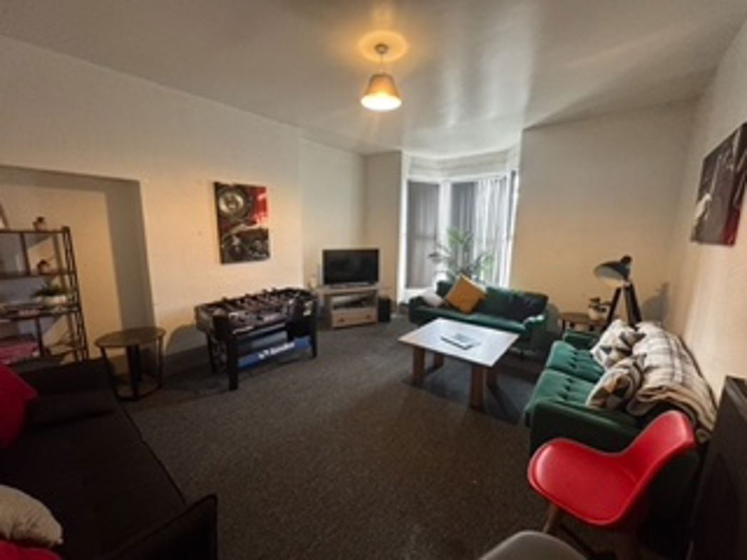 Property image 6 of 9