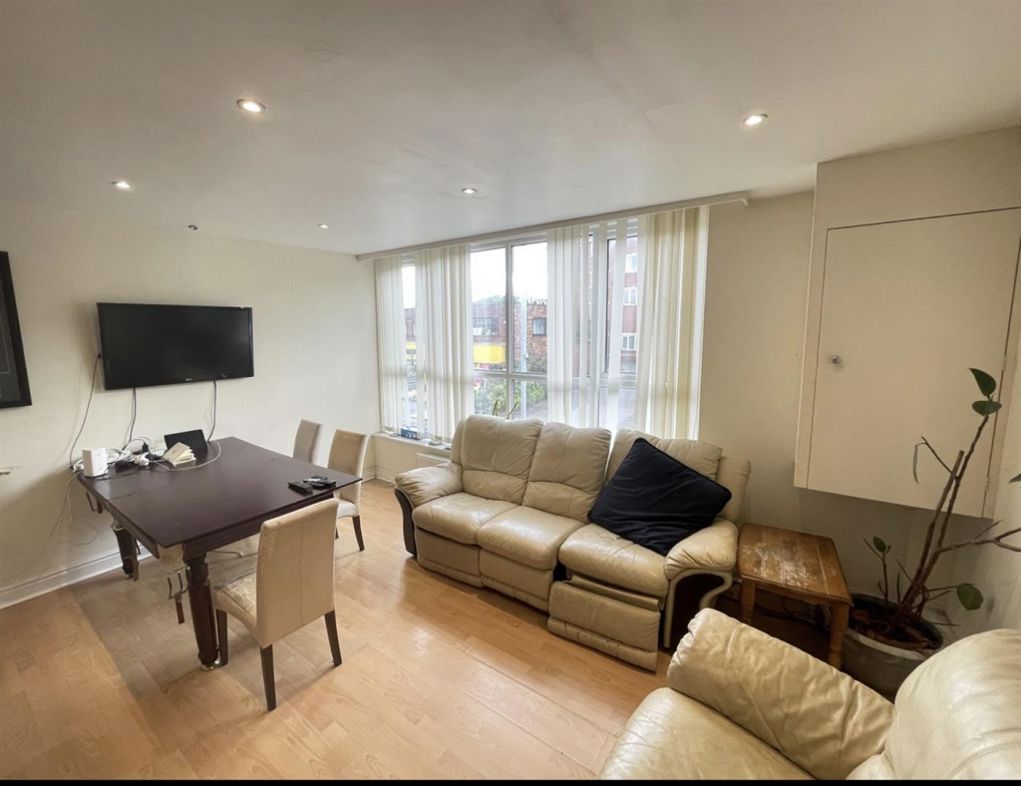 Property image 2 of 7
