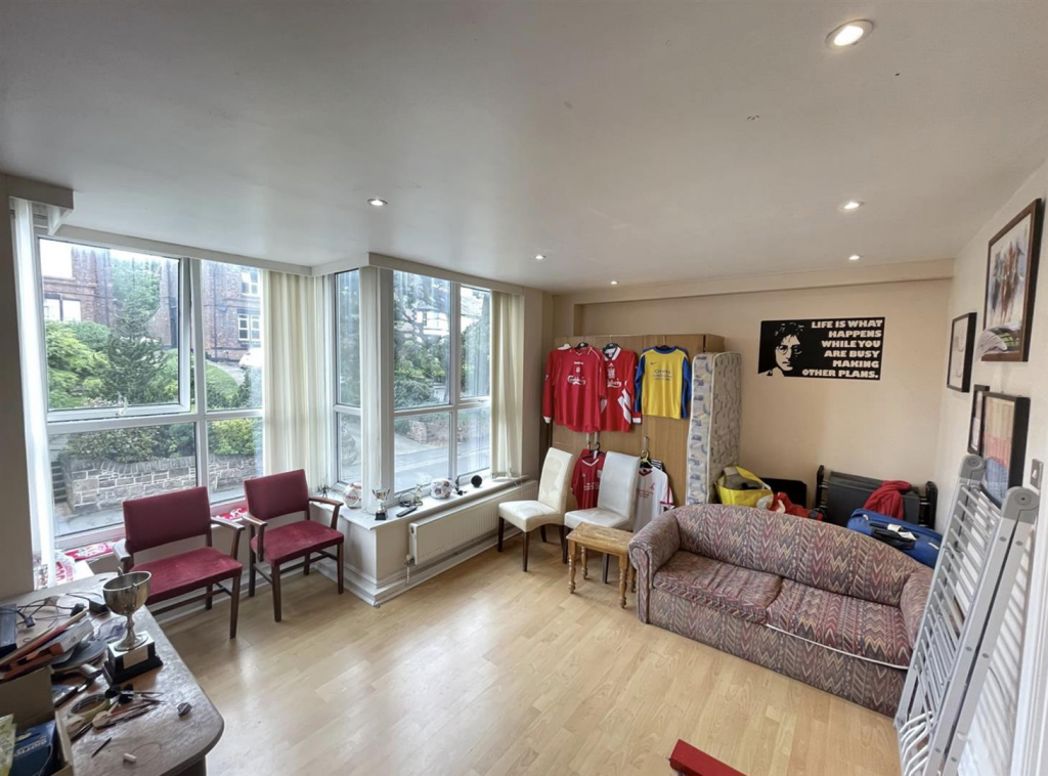 Property image 3 of 7