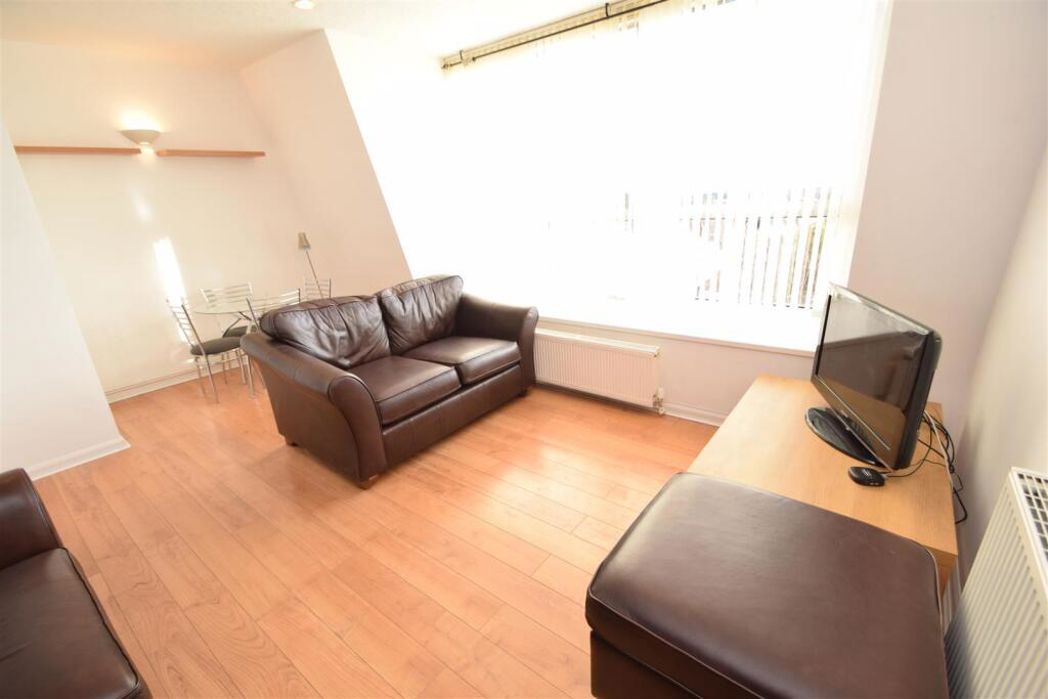 Property image 1 of 8