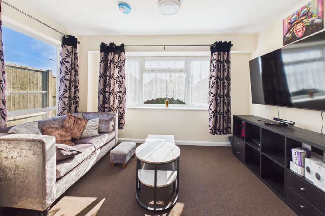 Property image 4 of 17