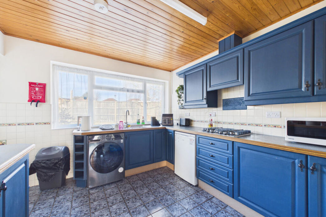 Property image 5 of 17