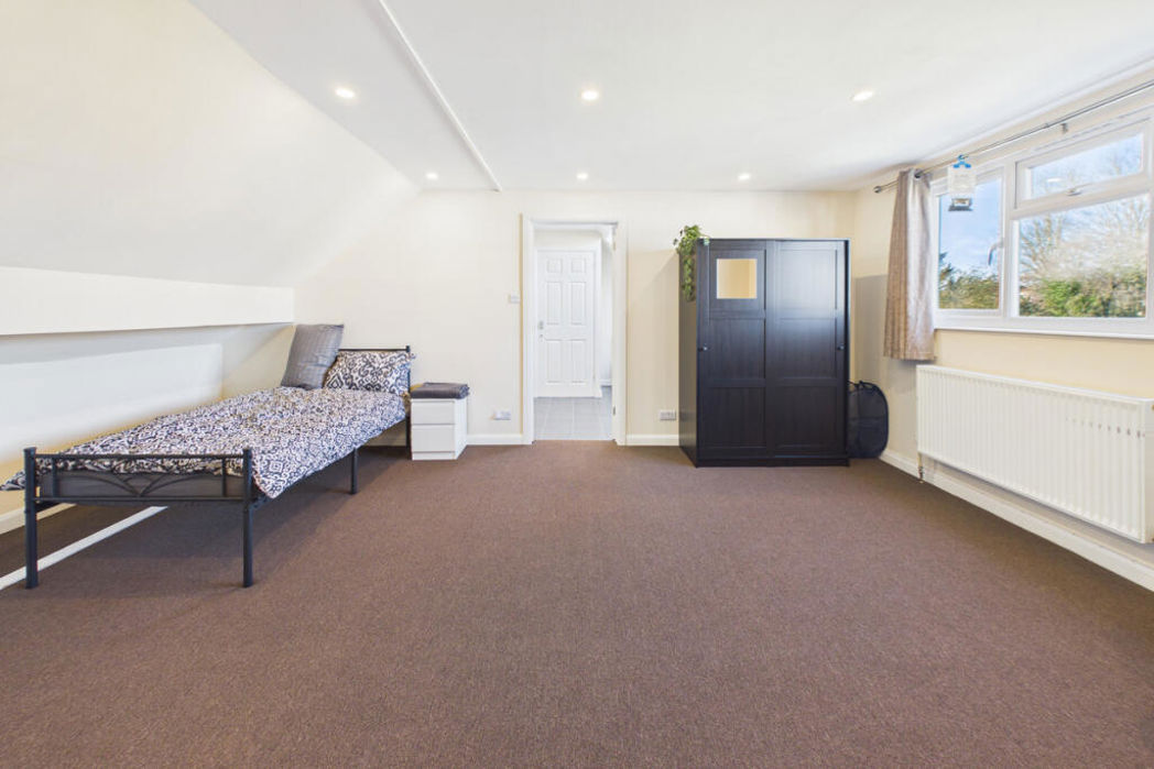 Property image 7 of 17