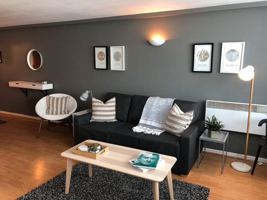 Property image 2 of 16