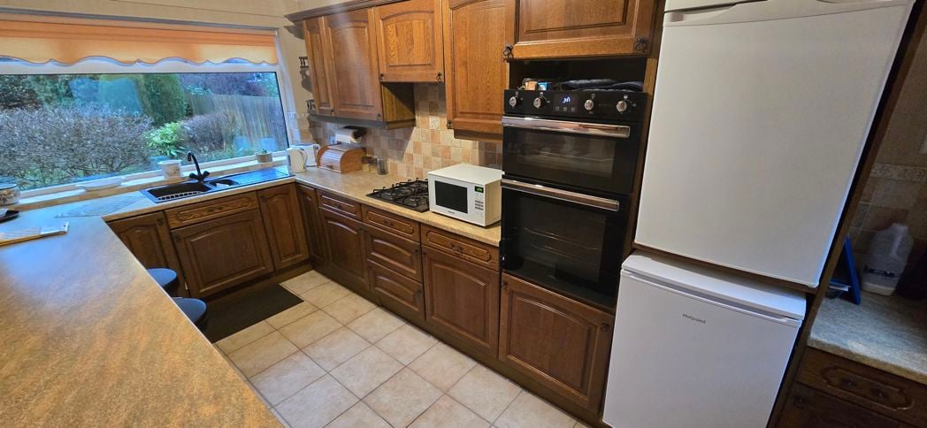 Property image 3 of 36