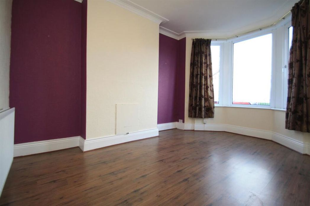 Property image 2 of 10