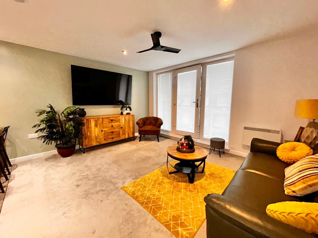 Property image 6 of 15