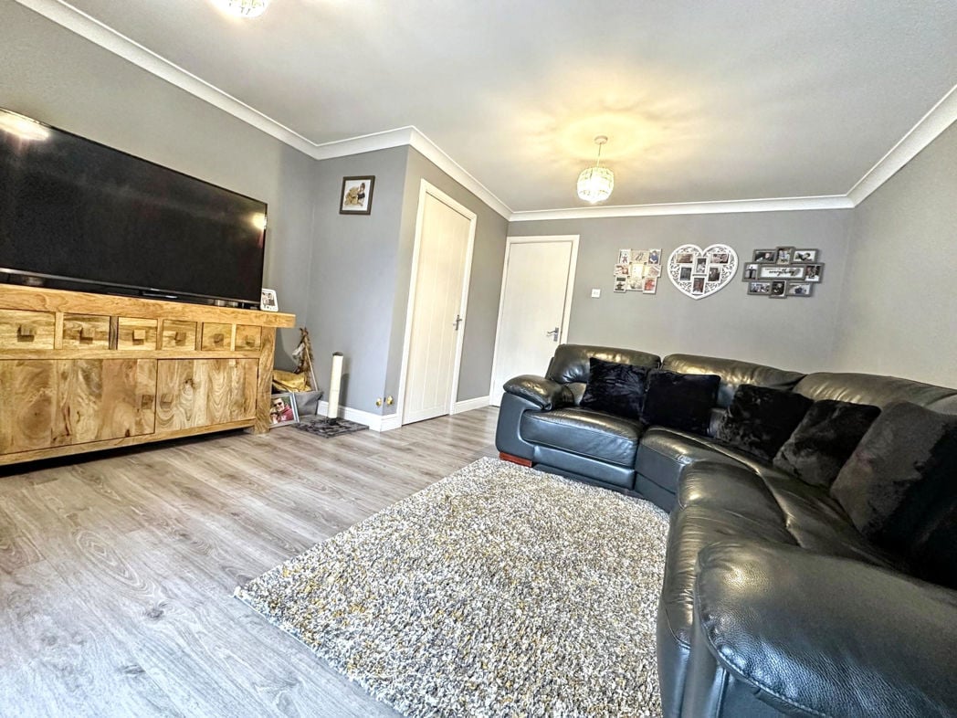 Property image 4 of 13