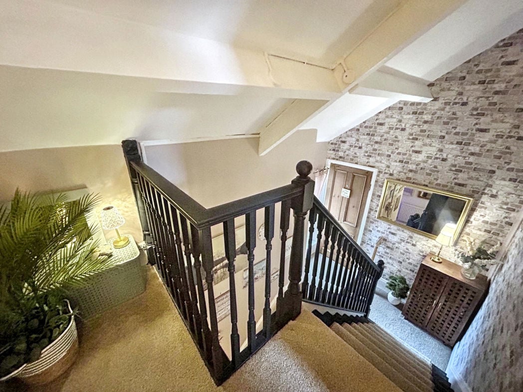 Property image 11 of 23