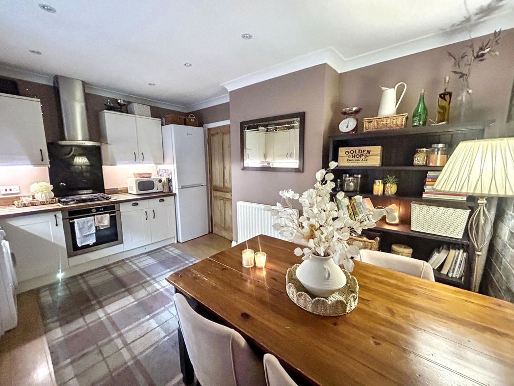 Property image 16 of 23