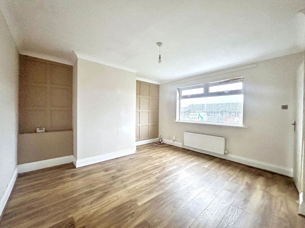Property image 2 of 16