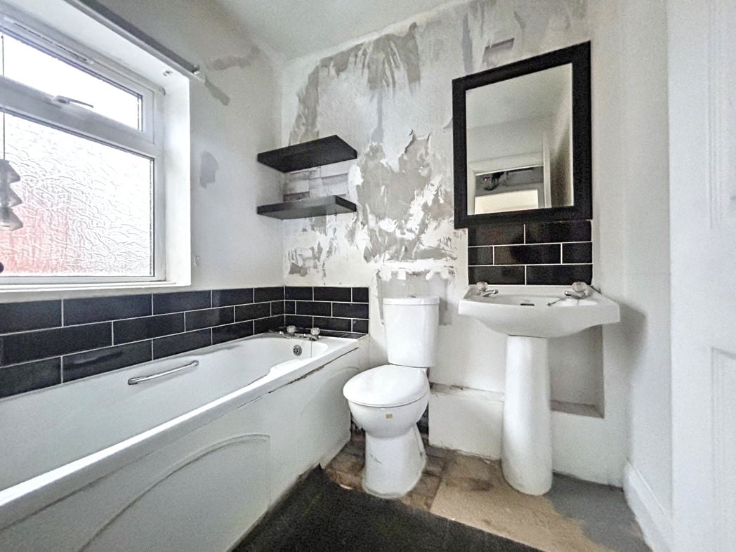 Property image 12 of 16