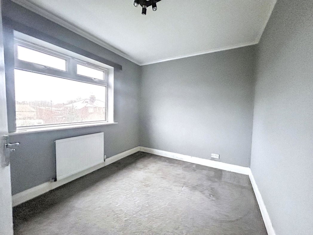 Property image 11 of 16