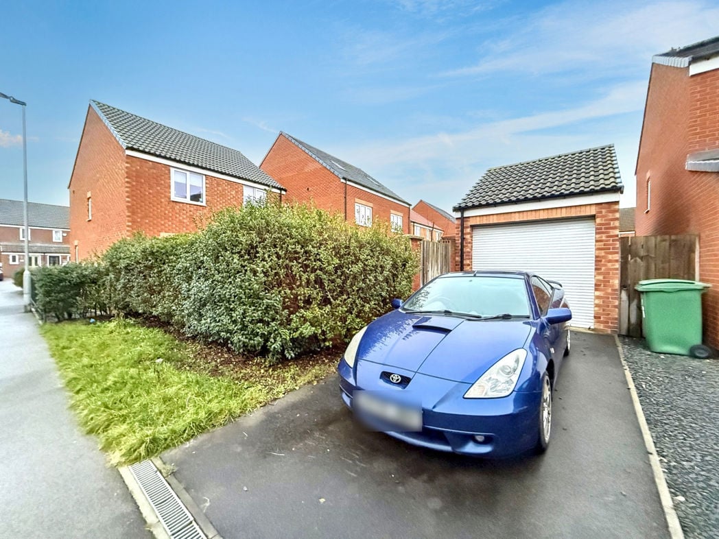 Property image 4 of 23