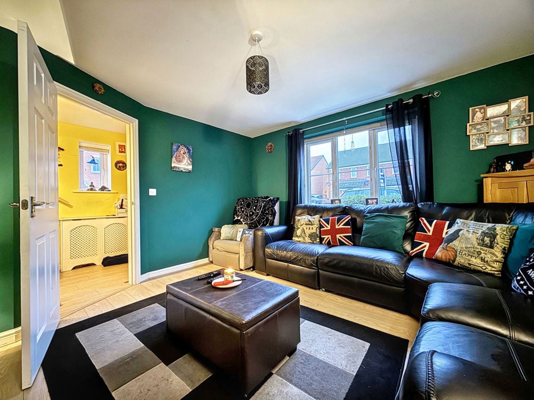 Property image 8 of 23