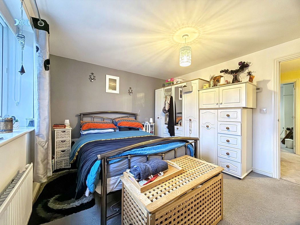 Property image 17 of 23