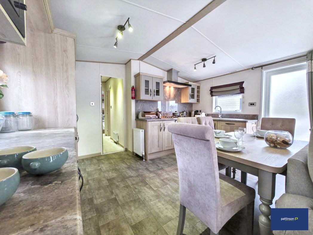 Property image 2 of 17
