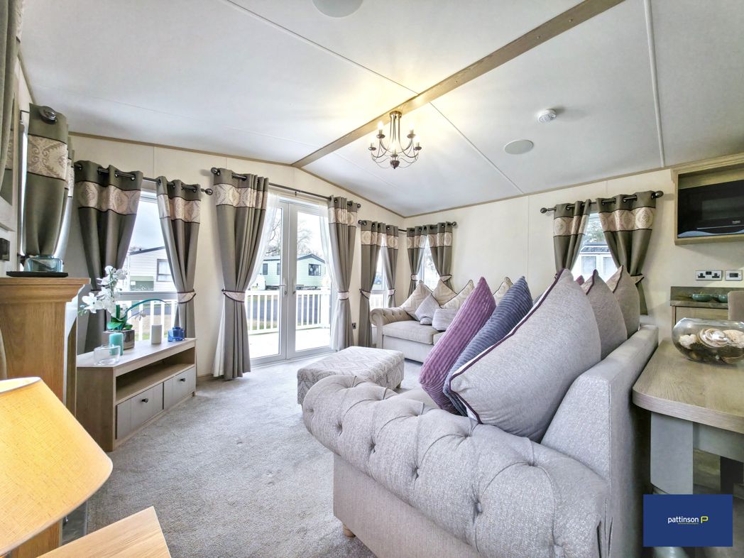 Property image 4 of 17