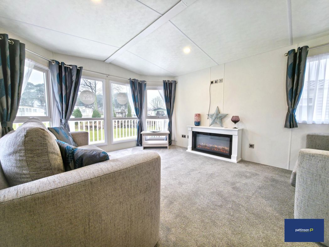 Property image 2 of 15