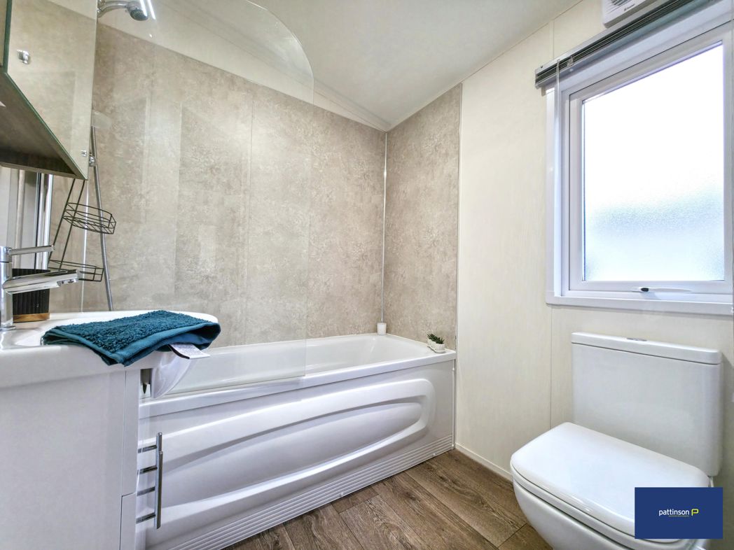 Property image 6 of 22
