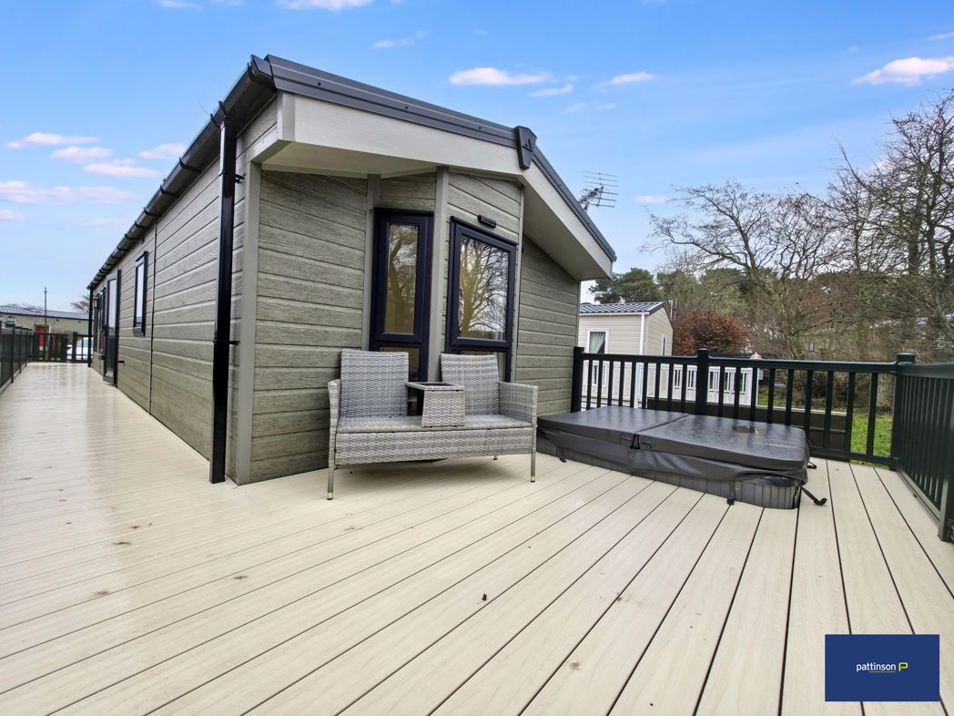 Property image 9 of 22