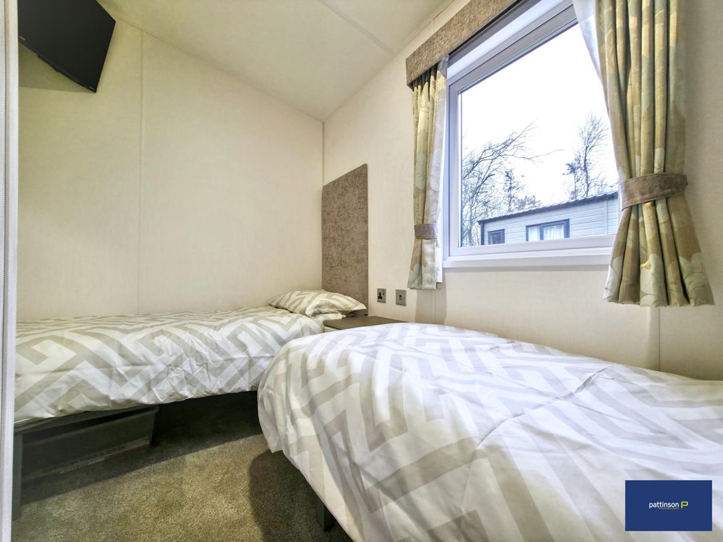 Property image 12 of 22