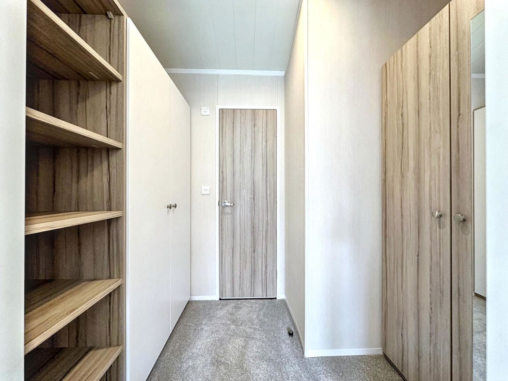 Property image 12 of 24