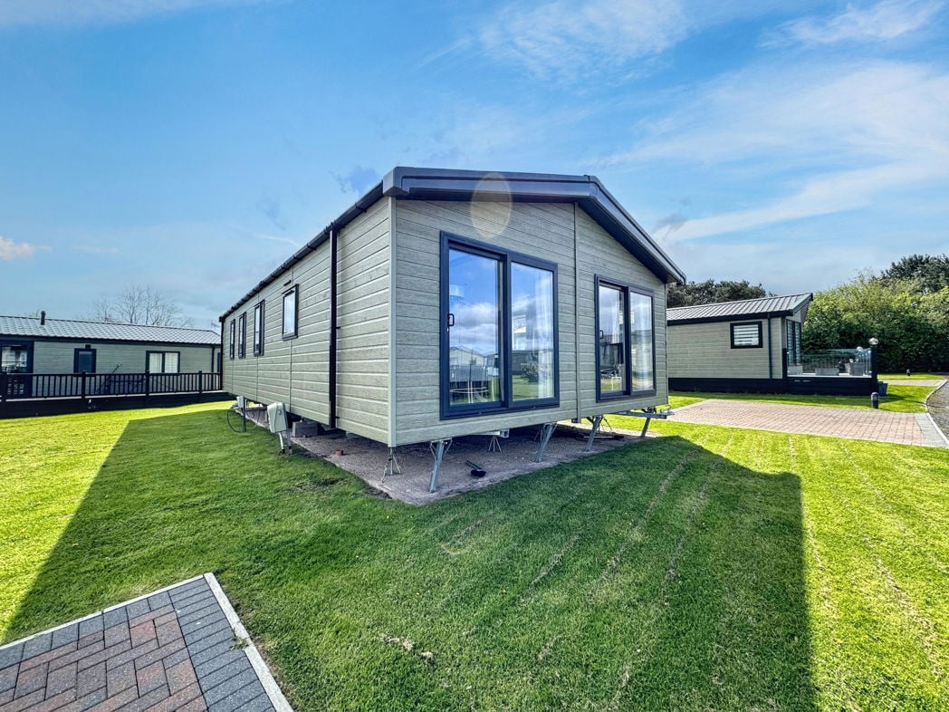 Property image 20 of 24