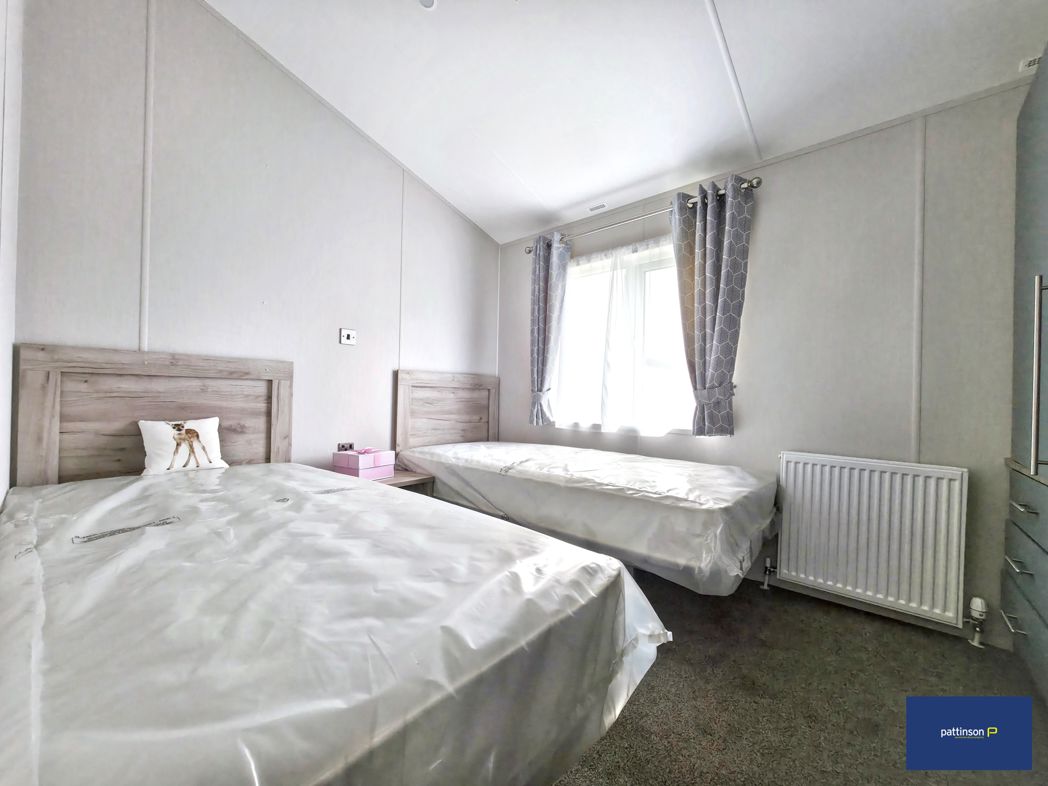 Property image 10 of 21