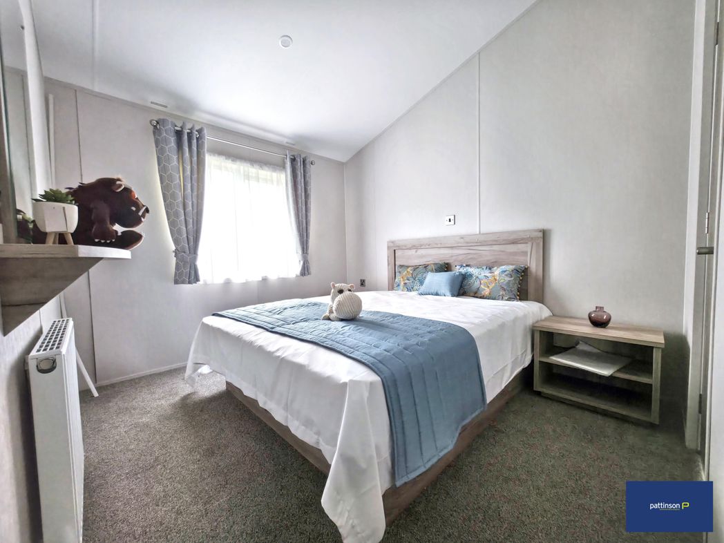 Property image 8 of 21