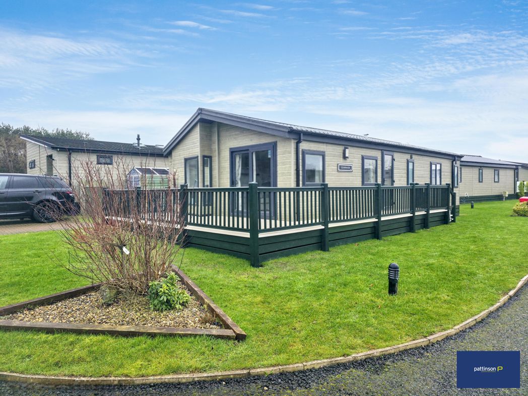 Property image 1 of 21