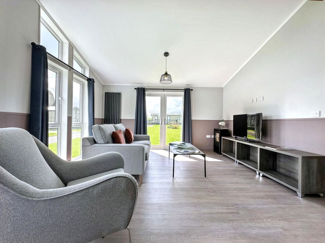Property image 7 of 19