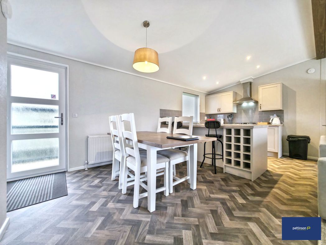 Property image 7 of 23