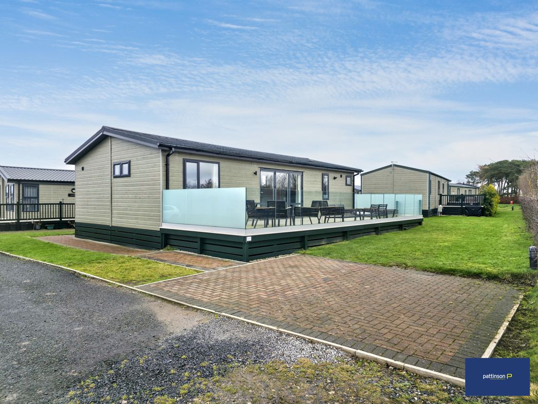 Property image 1 of 23