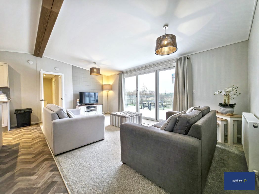 Property image 2 of 23