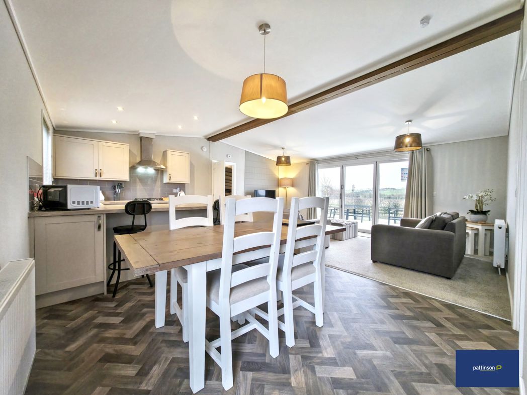 Property image 6 of 23