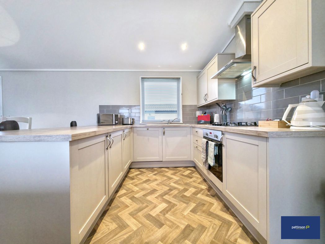 Property image 4 of 23