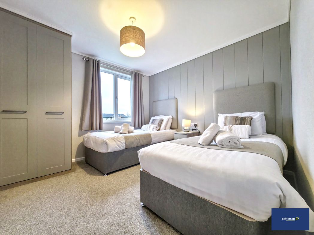 Property image 11 of 23