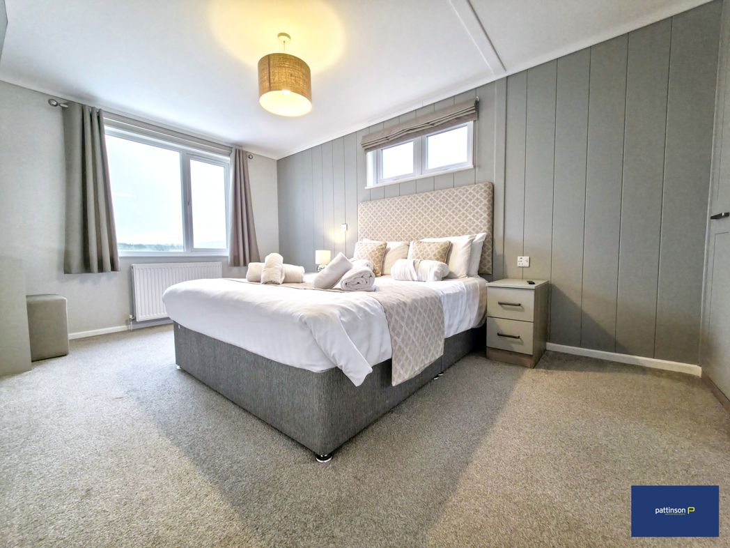 Property image 8 of 23