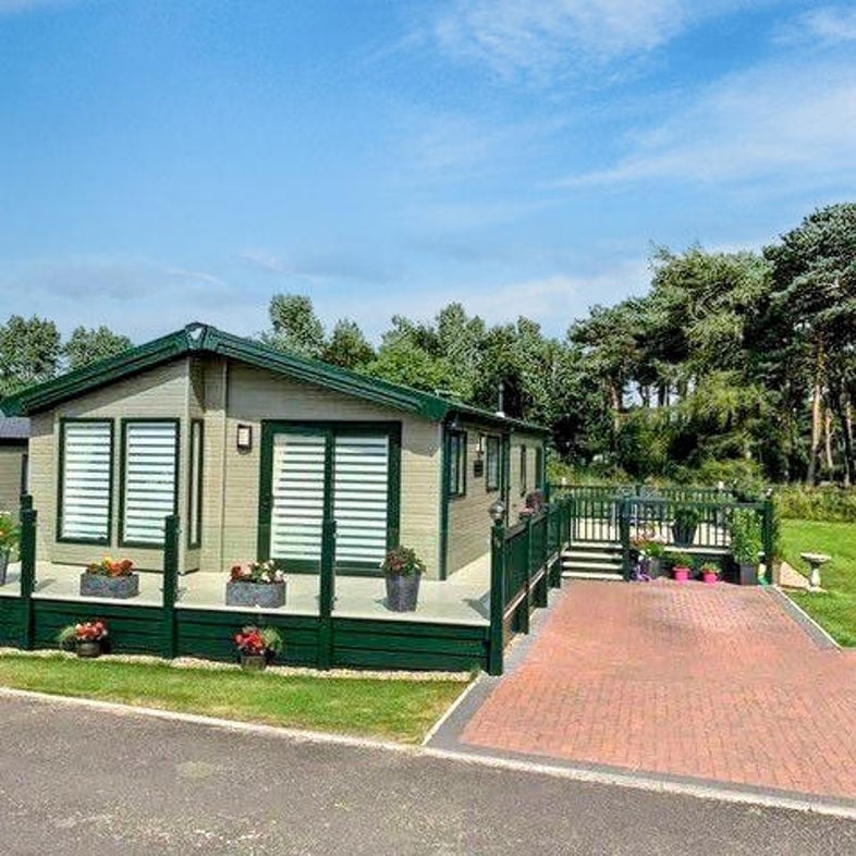 Property image 1 of 12