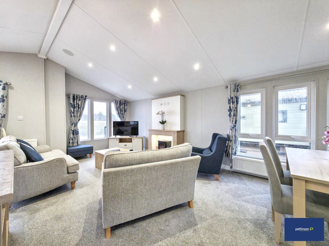 Property image 3 of 14