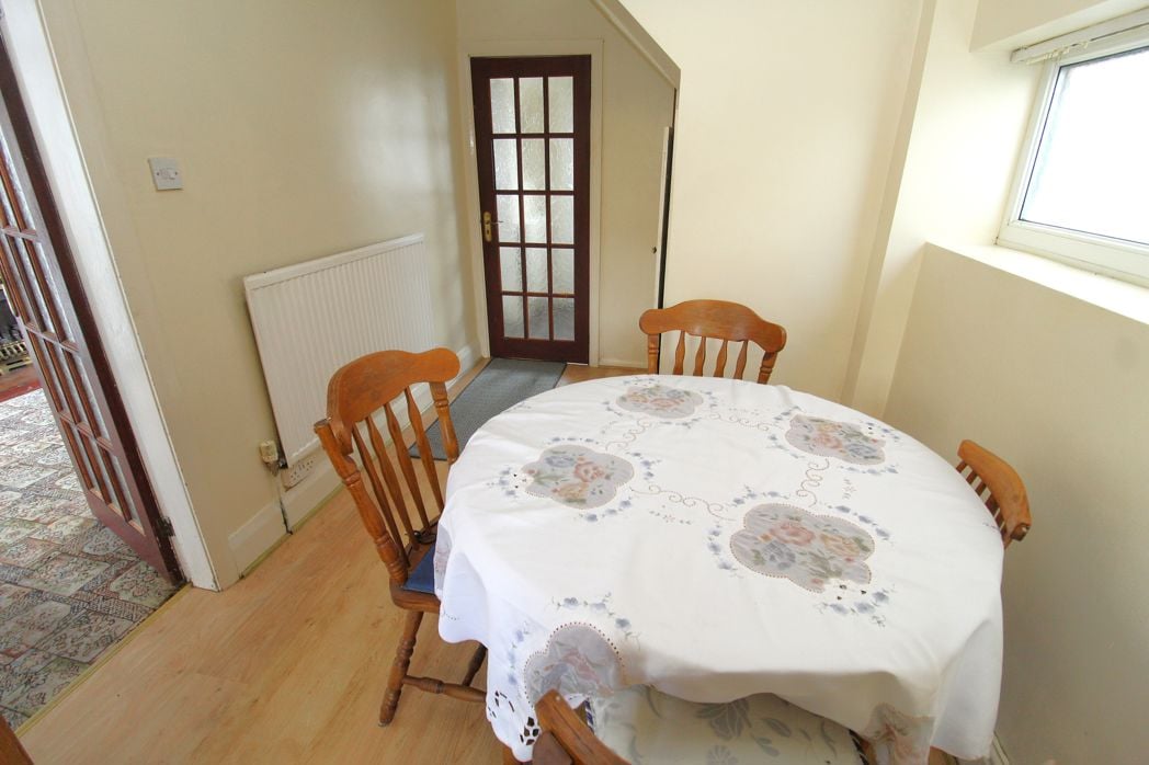 Property image 9 of 20
