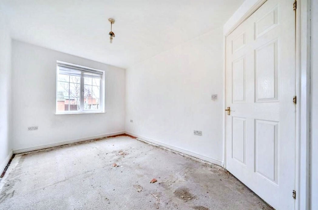 Property image 5 of 17