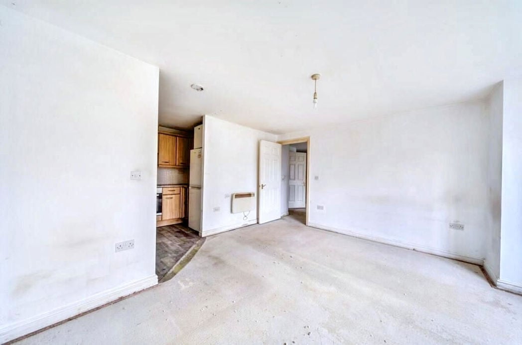 Property image 6 of 17