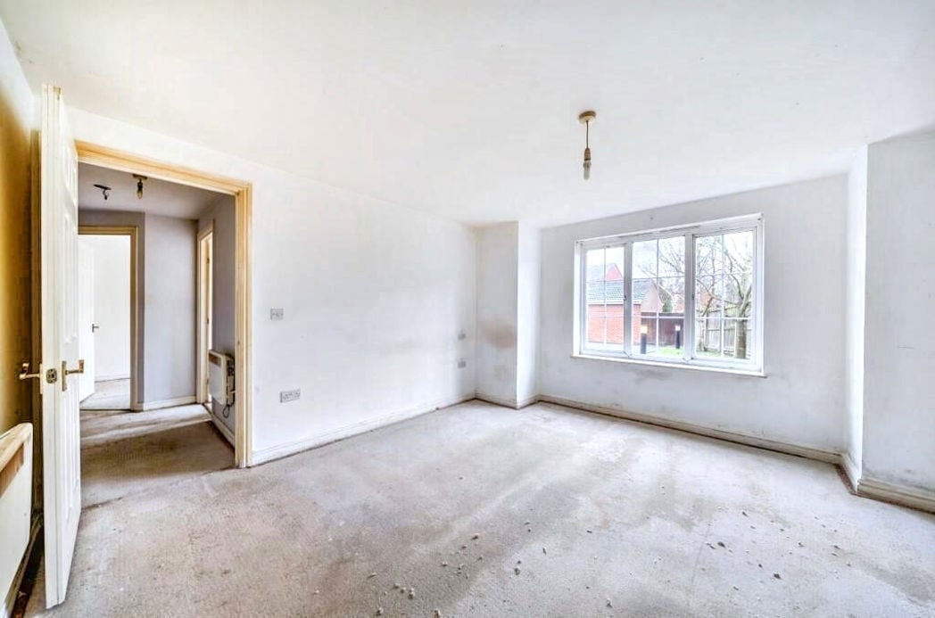 Property image 7 of 17