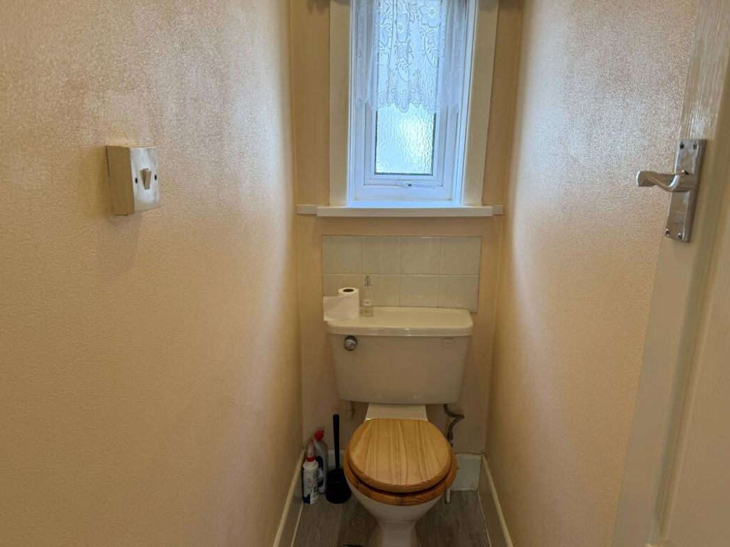 Property image 14 of 17