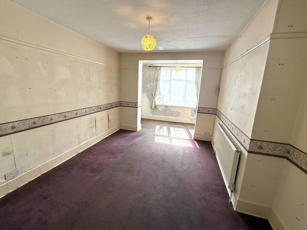 Property image 3 of 17
