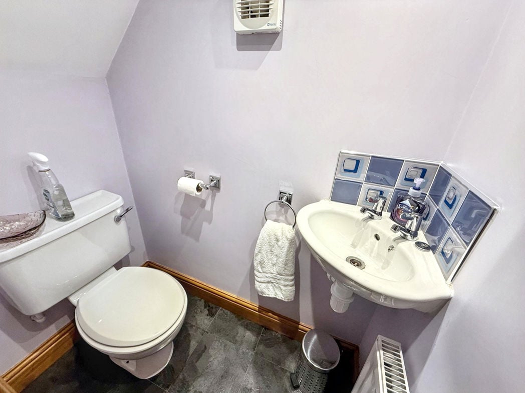 Property image 10 of 19